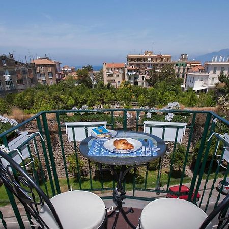 Golfo Delle Sirene Bed and Breakfast Sorrento Exteriör bild